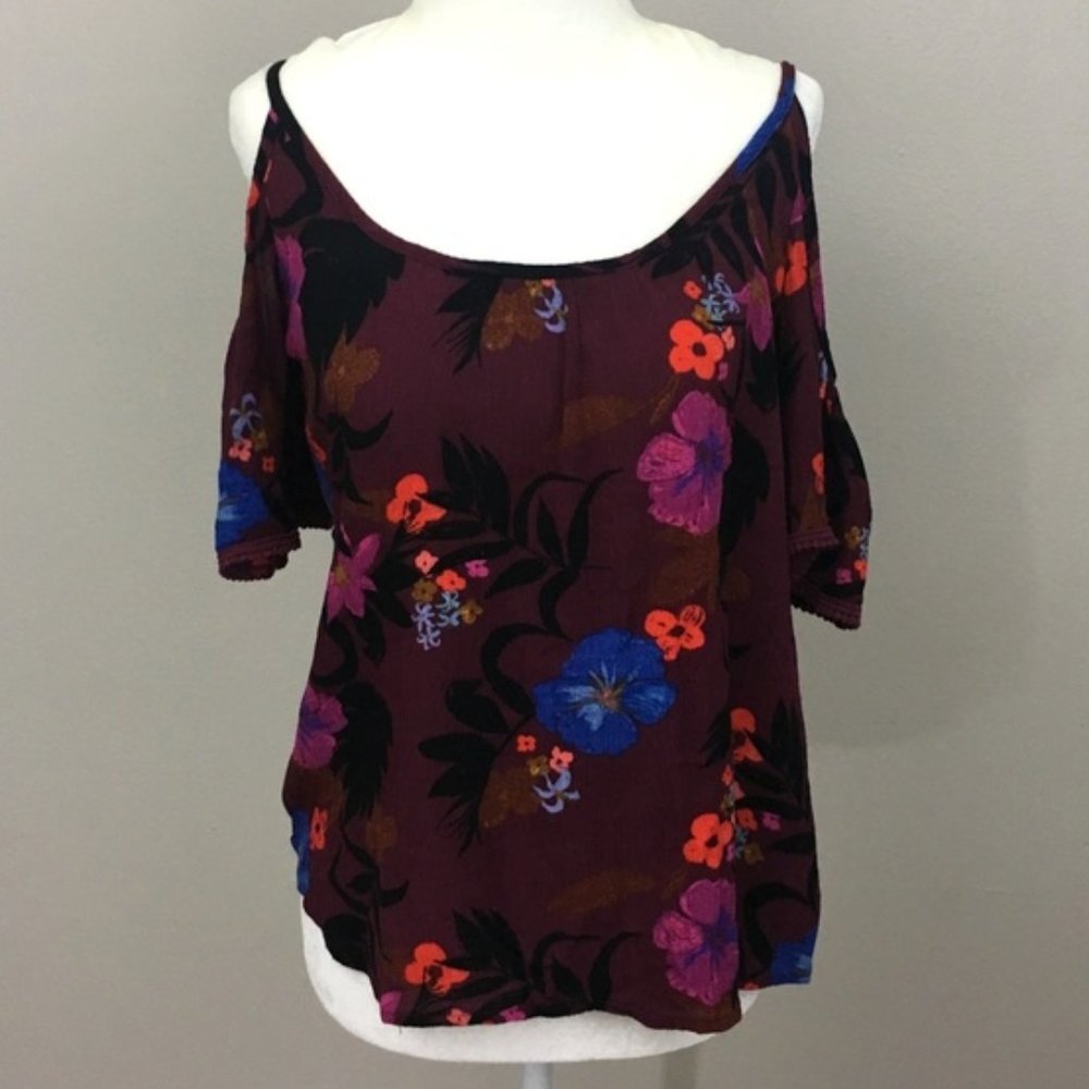 Floral Cold Shoulder Top
